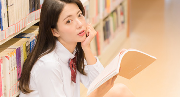 圖書館看書