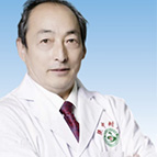 竇群立