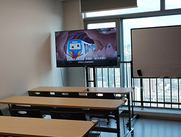 課室