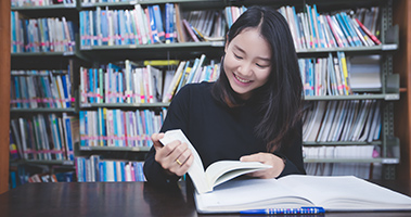 需要行業(yè)資歷深厚申請指導服務的學生