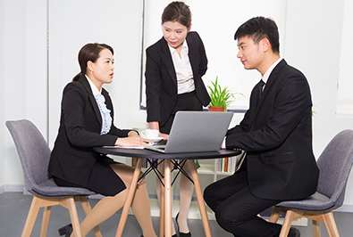 課程的面向?qū)ο? /> 
		</div>
	</div>
	<div   id=