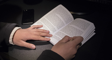 看英語書