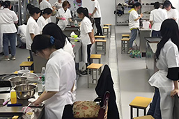 顏詩哥課堂展示