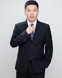 李晨