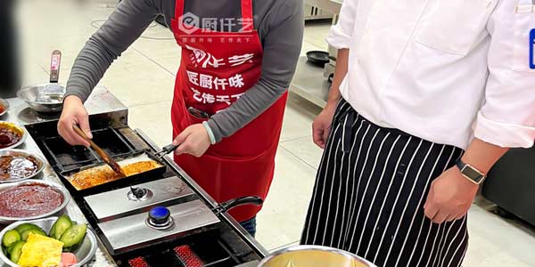 老師指導學習