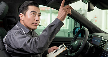 汽車維修行業(yè)從業(yè)者