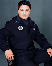 秦松老師