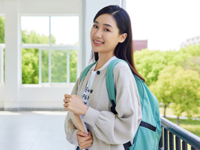 加拿大安省學生身份