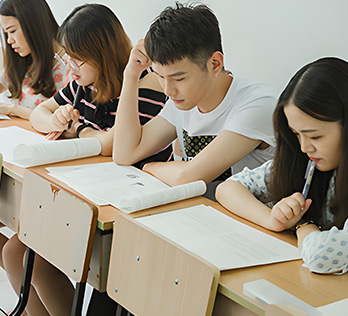 模擬考試
