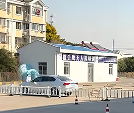 貓頭鷹無人機(jī)門面展示