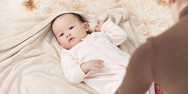 嬰兒