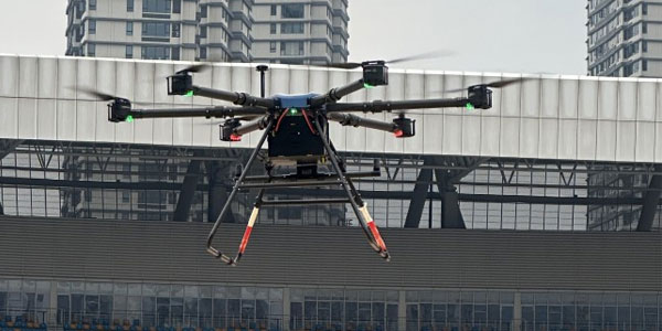 無人機