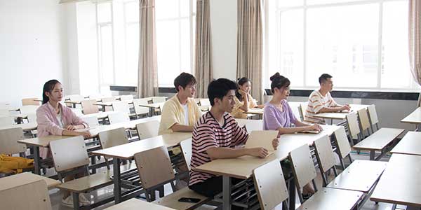 學生
