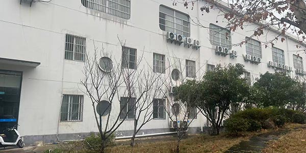 宿舍樓下