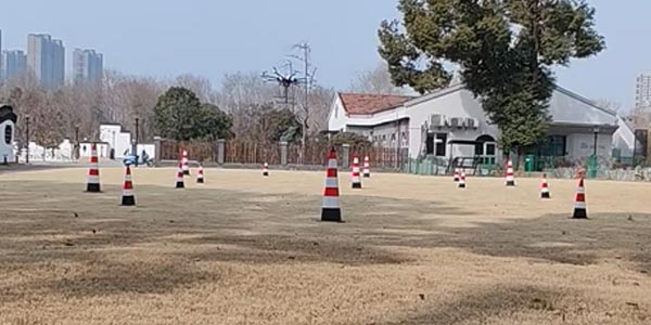 訓(xùn)練場(chǎng)