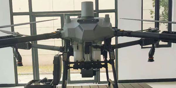 無人機