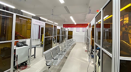 長沙宏宇工業(yè)機器人實訓(xùn)室