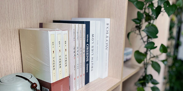 書架