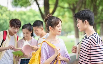 計劃出國留學的學生