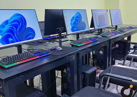 電腦桌