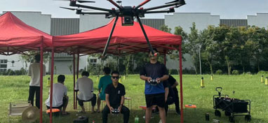 無人機飛行