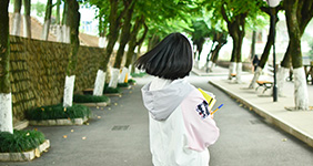 高中生