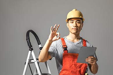 已在建筑企業(yè)工作，想獲取安全員C證的建筑行業(yè)從業(yè)者。