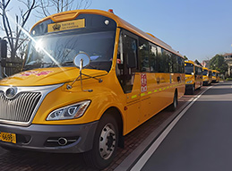 諾德校車