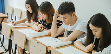 模擬考試