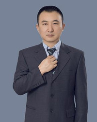 王健