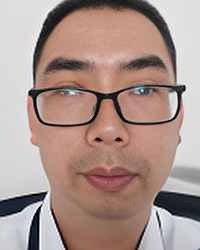 李偉老師