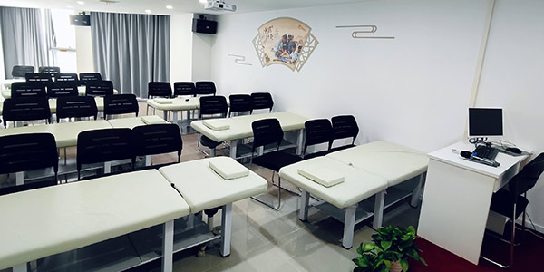 成都校區(qū)針灸教室