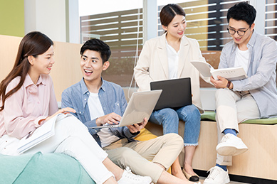 準備參加國家公務員考試的在校學生或社會人員。