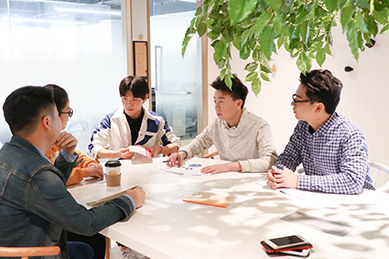 希望詳細了解公務員考試政策和相關信息的人員。