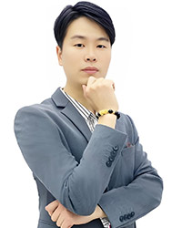 梁成老師