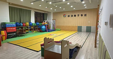 寬敞教室