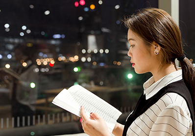 夜讀