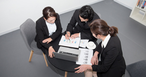 商務(wù)禮儀與職業(yè)化形象塑造