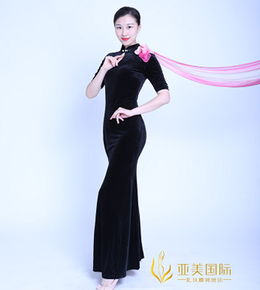 亞美國際師資介紹