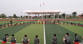 軍歌拉練