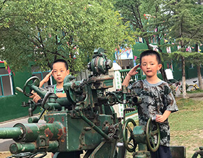 軍事持槍特訓