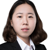 高偉