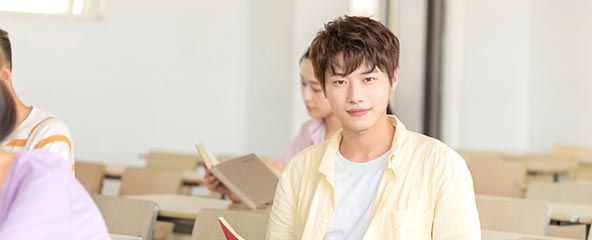 輔助課程體系