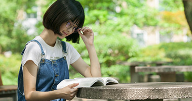 課前