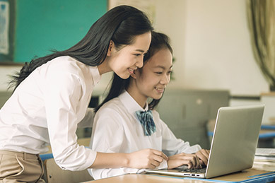 正課與指導(dǎo)課由教師進(jìn)行1對(duì)1輔導(dǎo)，提升授課效果。