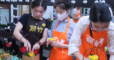 指導(dǎo)教學(xué)