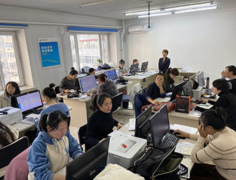 學員上課