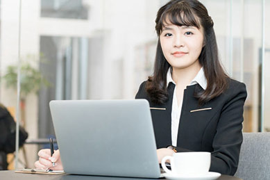 銀行證券基金從業(yè)者、咨詢行業(yè)從業(yè)者、律師等