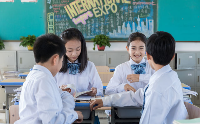 商務(wù)電話與接待禮儀
