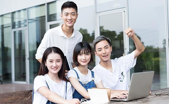 言語表達(dá)